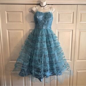 Vintage 1950’s Spring Fling / Prom / Party Dress, turquoise blue. So pretty!